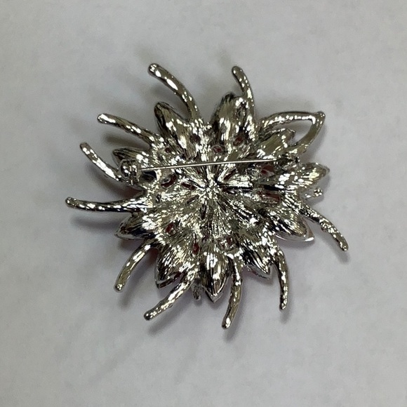 Large Red Rhinestone Flower Brooch - Picture 8 of 14